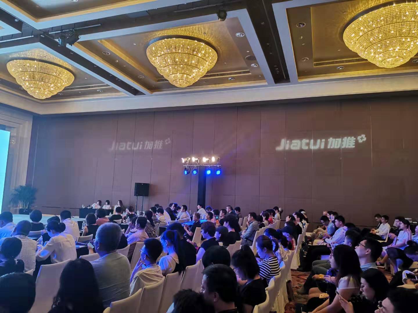 东方君悦